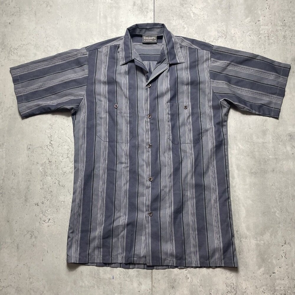 Vtg Triumph Of California Mens Small Striped‎ Short Sleeve Button Up Shirt Gray